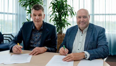 BrabantWonen en Mullerbouw ondertekenen overeenkomst nieuwbouw Het Vijfeiken Heesch BrabantWonen en Mullerbouw ondertekenen overeenkomst nieuwbouw Het Vijfeiken Heesch