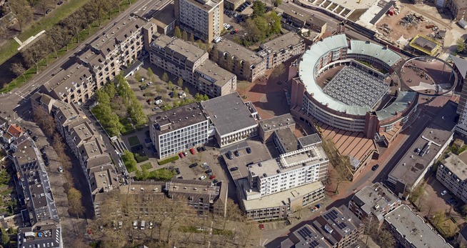 Een luchtfoto van een stad