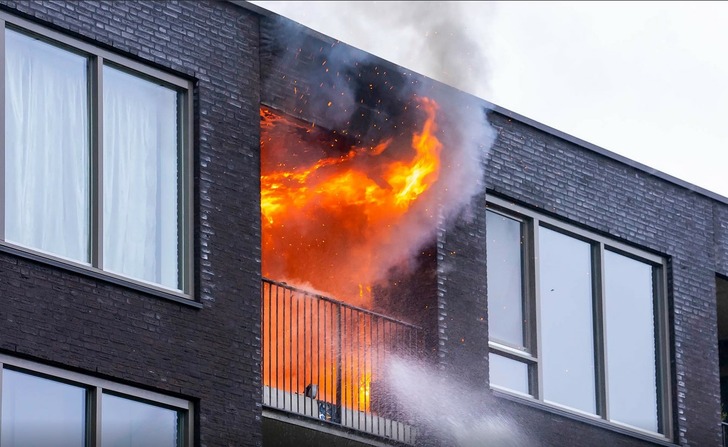 Brand Jenerverbes Oss - Gabor Heeres - Foto Mallo Brand Jenerverbes Oss - Gabor Heeres - Foto Mallo