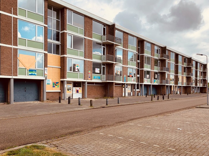 Samen kleur geven aan sloopflat Samen kleur geven aan sloopflat