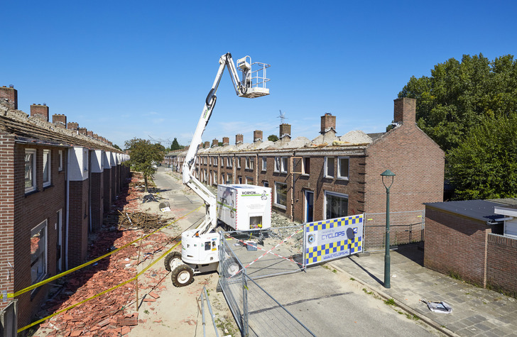 BrabantWonen is gestart met de sloop van de eerste woningen aan de Margarethalaan en de Hertog Godfriedstraat in Orthen-Links