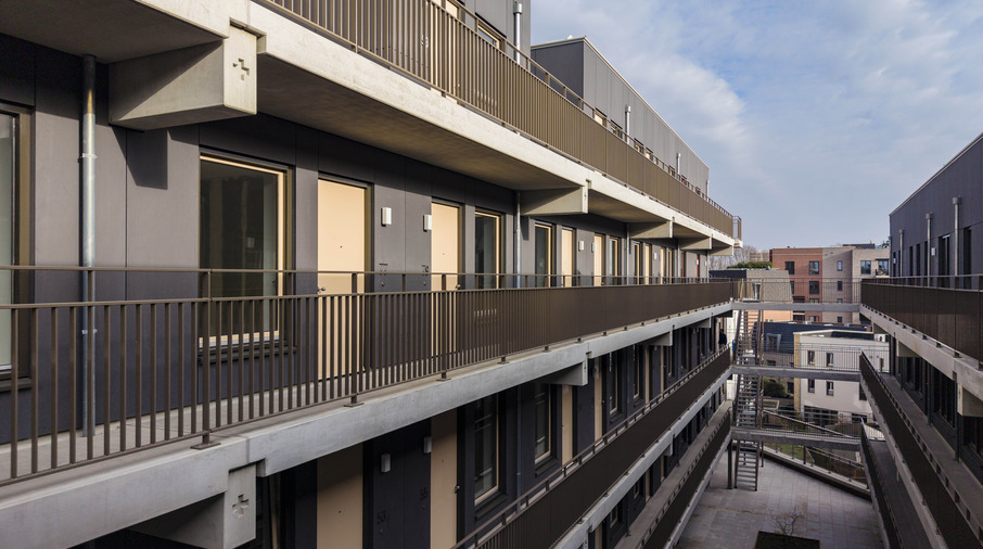Binnentuin en galerij van een gebouw
