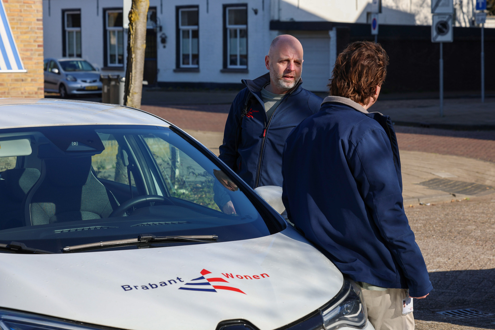 Twee mannen en een auto