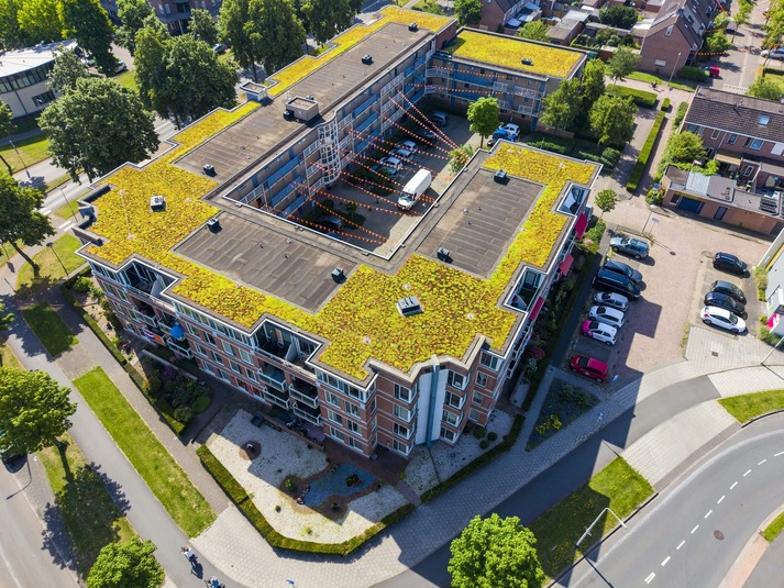 Gebouw met een groen sedum dak