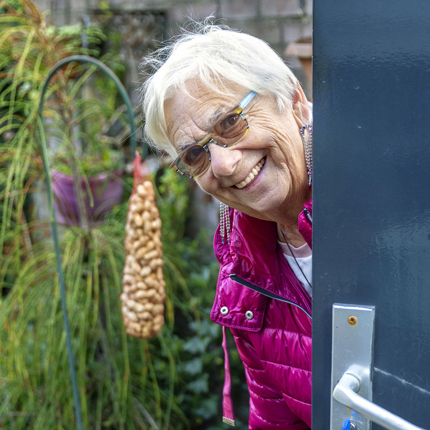 'Mede door mijn buren woon ik hier al 71 jaar met plezier'